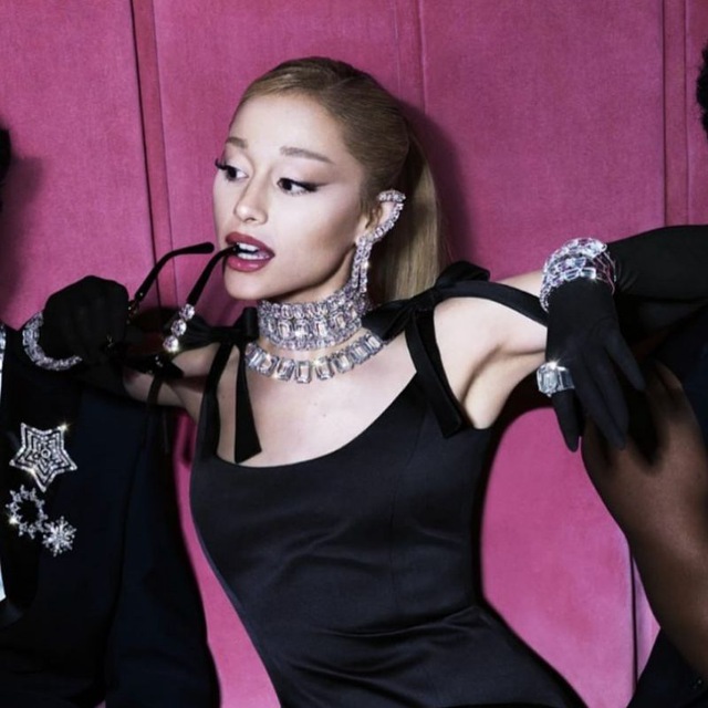 Ariana Grande Media ️