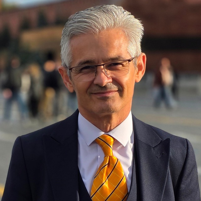 Андрей Киор