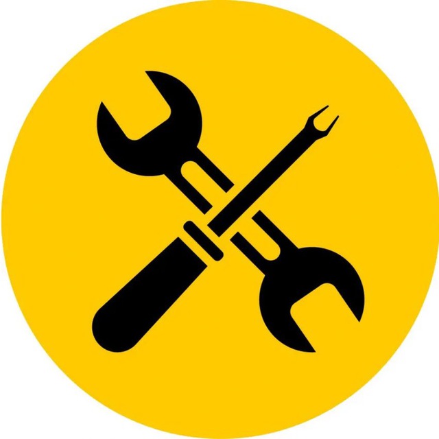 Oyoqlari orasidagi iflos mushuk