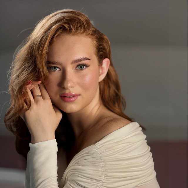 yana star