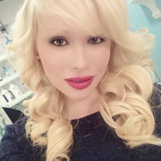 Yalangoch xotin forumining fotosuratlarini korsating