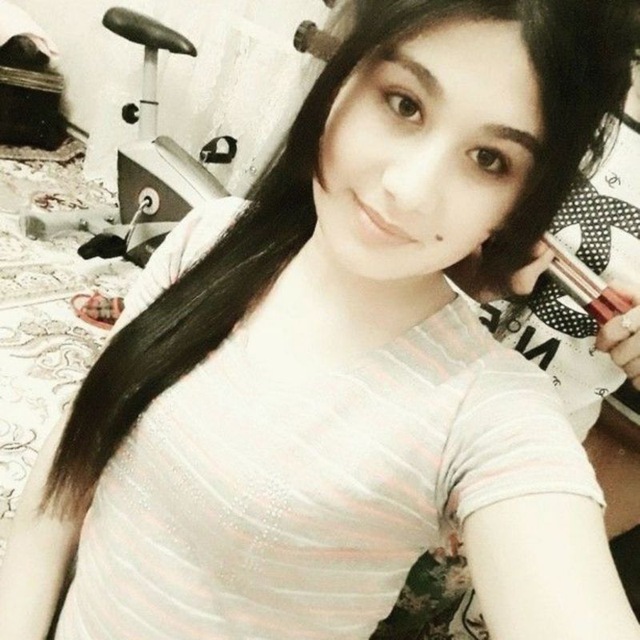 Kochada siyishning yashirin kamerasi videosi