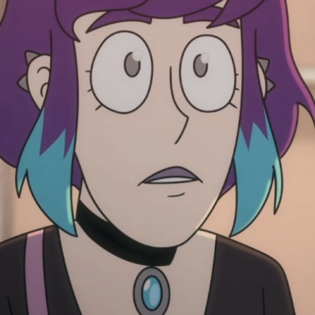 Оля Душнова