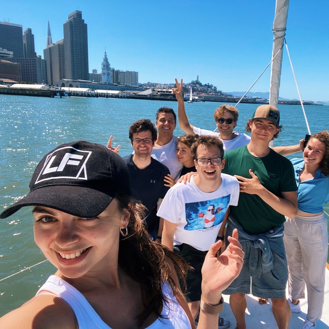 ? Стася печатает...