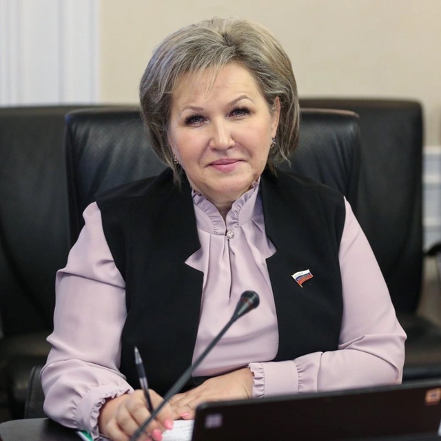 Елена Писарева